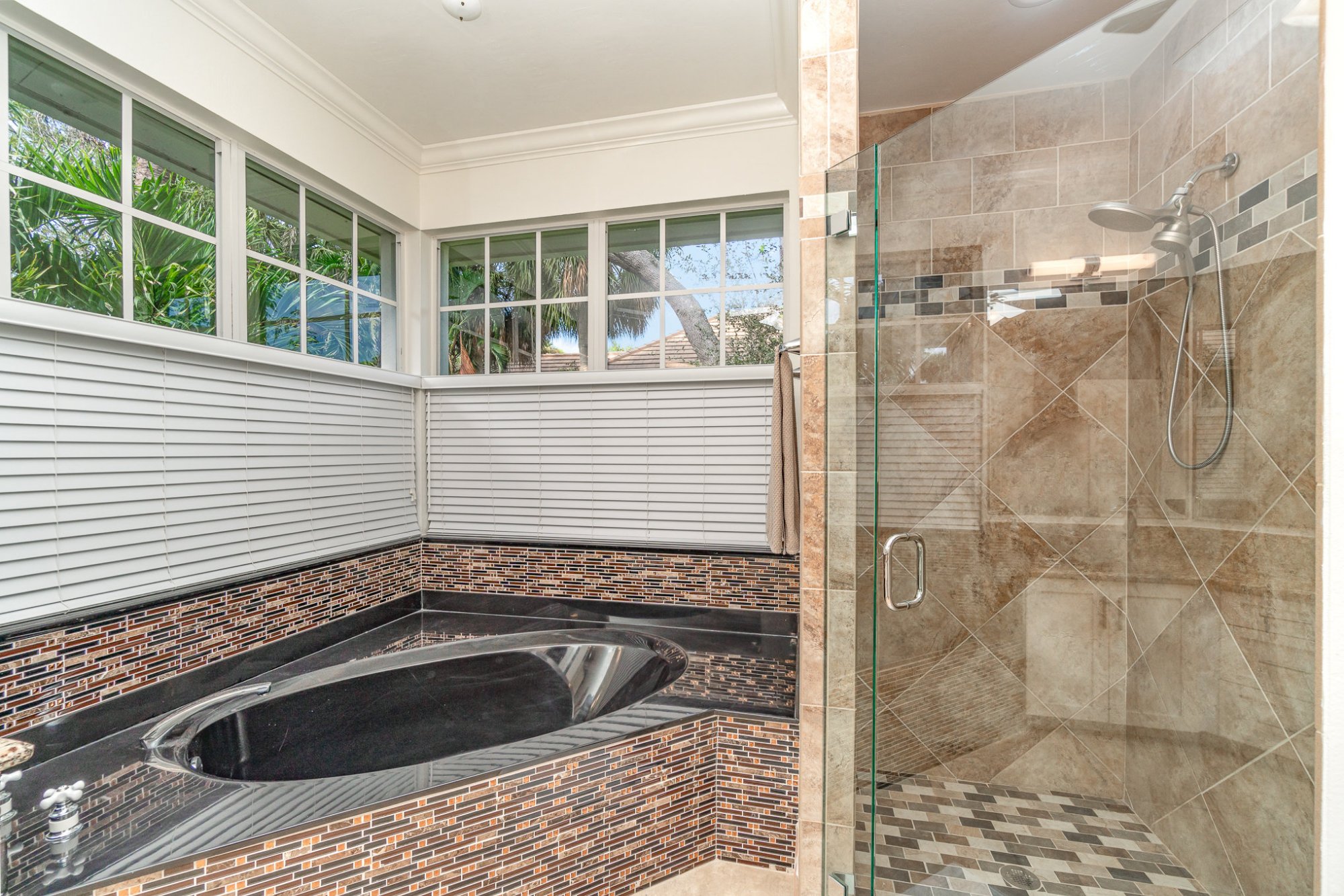 Primary Bath — Tub & Shower